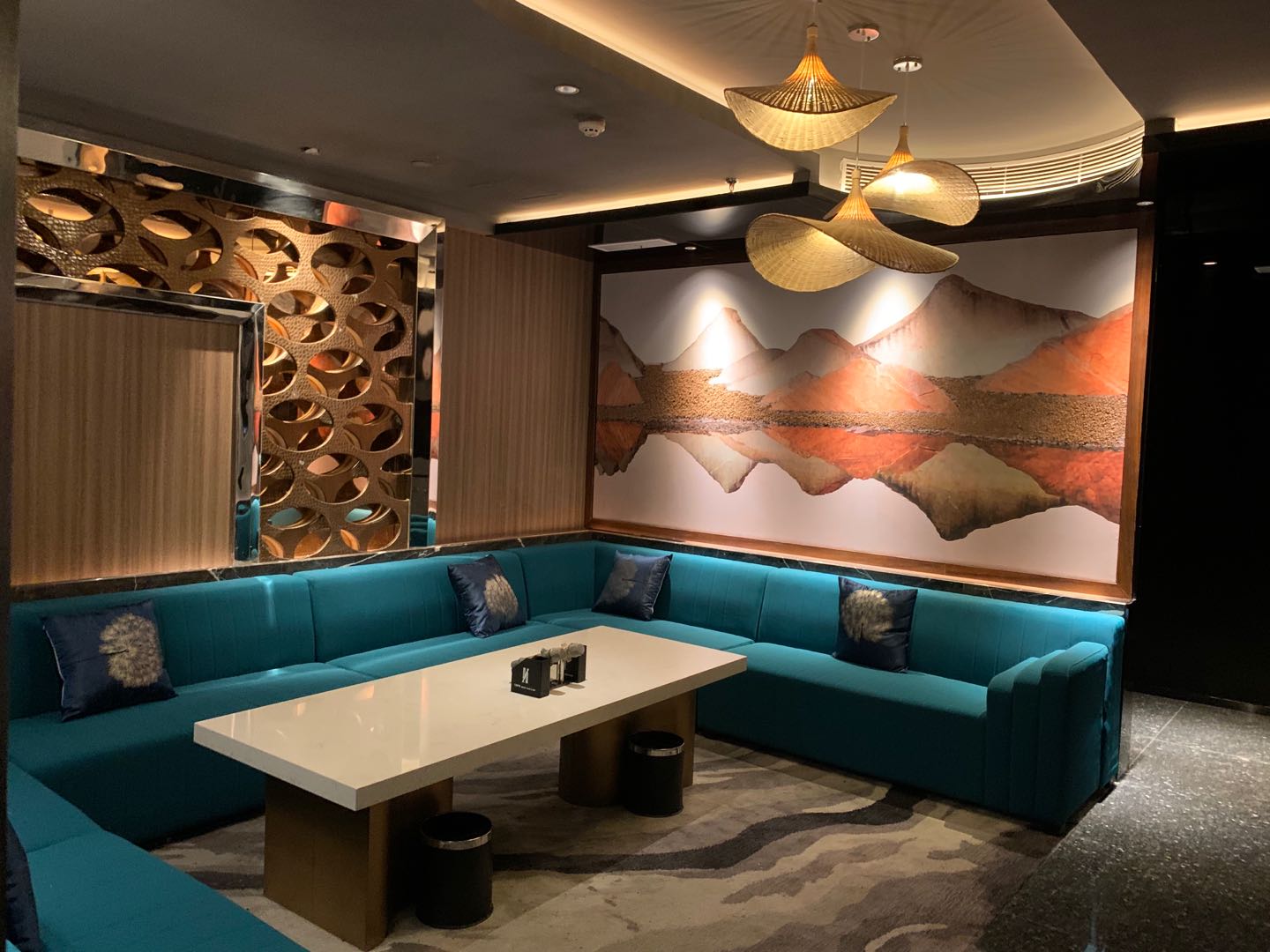 深圳深港建設工程發展有限公司